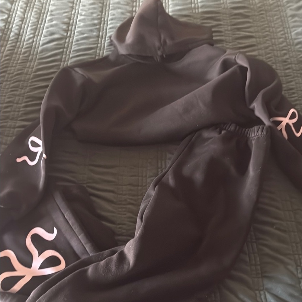 Amazon Black and Pink Sweatshirt with Decorative Sleeves